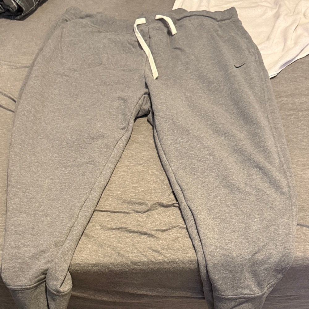 Nike Heather Gray Joggers
